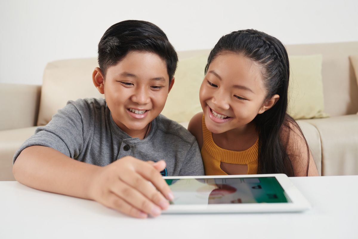 PP Tunas, platform, anak, Komdigi, media sosial, YouTube, TikTok, Instagram, Twitter, Bigo Live, Roblox, PP Tunas Resmi Berlaku Hari Ini, Akun Anak di Bawah 16 Tahun Akan Mulai Dibatasi