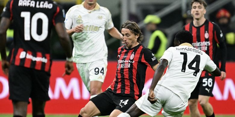 Massimiliano Allegri, Liga Italia, Andriy Shevchenko, Serie A, Inter, Luka Modric, Rafael Leao, Andriy Shevchenko Kunjungi Milanello, Optimistis AC Milan Bisa Kejar Inter