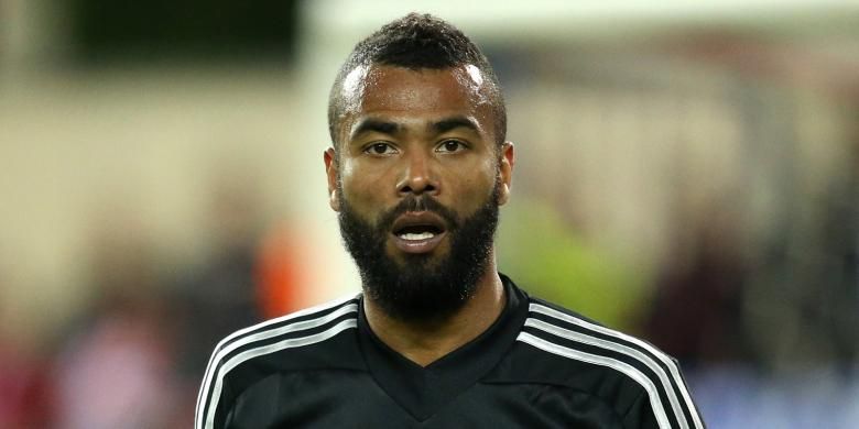 Ashley Cole, Arsenal, Chelsea, Inggris, Cesena, Ashley Cole Resmi Latih Klub Serie B Cesena