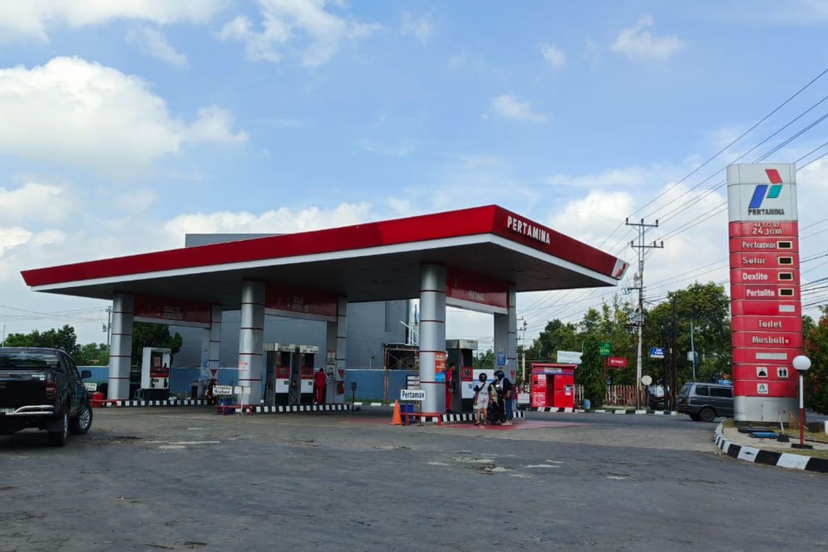 Harga BBM Pertamina, harga BBM, Harga BBM Shell, harga BBM hari ini, harga BBM Shell terbaru, harga bbm pertamina september 2025, harga bbm september 2025, harga bbm bp 2025, harga bbm vivo september, kelangkaan BBM di SPBU swasta, daftar harga bbm pertamina hari ini, harga pertamax turbo dan dexlite, harga Revvo Vivo terbaru, barhga bbm pertamina hari ini, Harga BBM Pertamina, Shell, BP, dan Vivo Stabil Pekan Ketiga September 2025, Meski Ada Isu Kelangkaan, Harga BBM Pertamina, Shell, BP, Vivo masih sama, Daftar harga BBM Pertamina di Jakarta, Daftar harga BBM Shell September 2025, Daftar harga BBM BP September 2025, Daftar harga BBM Vivo September 2025