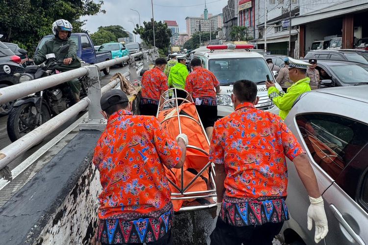 mobil, kondisi darurat, kecelakaan, ambulans, Kesigapan Pertolongan Darurat di Jalan, Penentu Hidup dan Mati