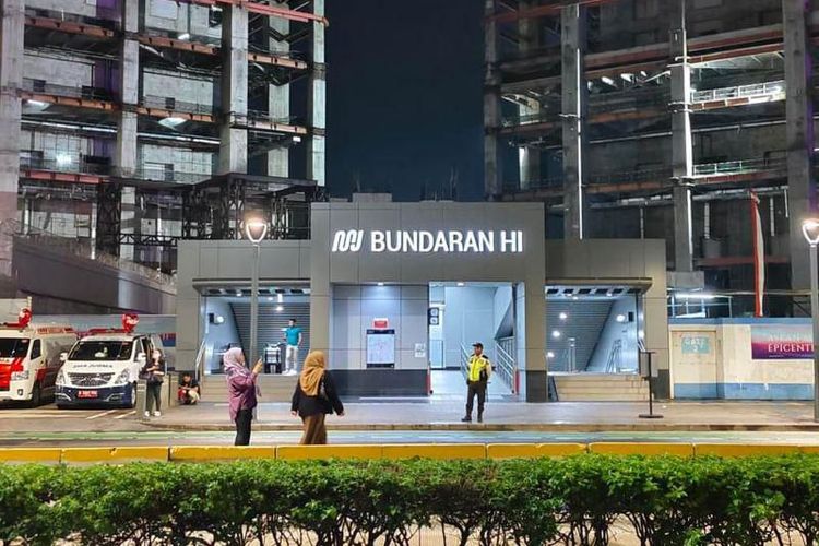 Museum Bank Mandiri ada apa saja, museum bank mandiri dimana, museum bank mandiri buka jam berapa, museum bank mandiri tiket, museum bank mandiri jakarta, panduan ke museum bank mandiri, Panduan Lengkap ke Musuem Bank Mandiri, Simak Sebelum Berkunjung, Panduan lengkap ke Museum Bank Mandiri, Cara berkunjung ke Musuem Bank Mandiri, Cara ke Museum Bank Mandiri naik KRL, Spot Menarik di Museum Bank Mandiri