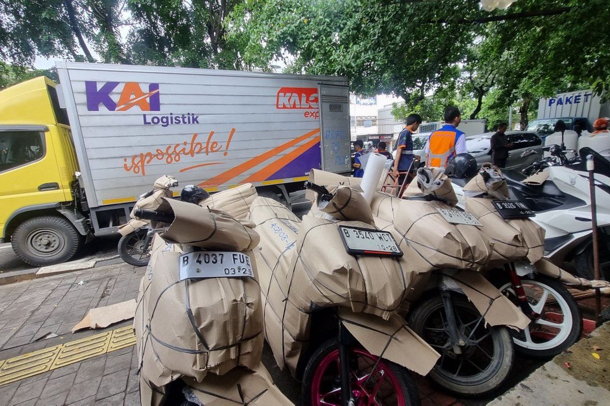 mudik Lebaran, KAI Logistik, Kirim Motor Mudik Pakai Kereta? Wajib Copot Spion dan Kosongkan Tangki
