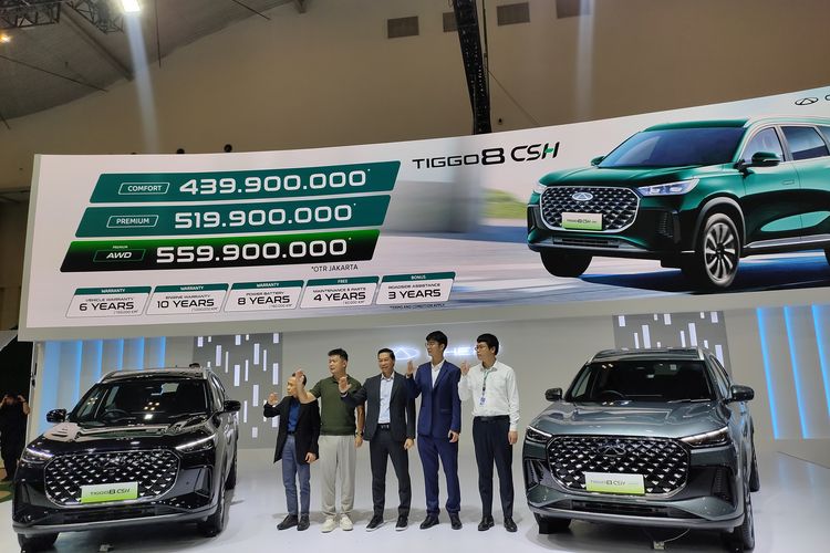 otomotif, SPBU, Veloz Hybrid, Ertiga Hybrid, kendaraan bermotor, Populer Otomotif, tips otomotif, veloz hybrid, Hindari Bahaya saat Isi Bensin, Perbandingan Veloz Hybrid dengan Ertiga Hybrid