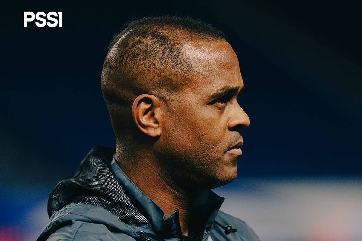 Timnas Indonesia, Patrick Kluivert, PSSI, Patrick Kluivert dipecat PSSI, patrick kluivert dipecat, Patrick Kluivert Resmi Dipecat, Cek Rapornya Selama 10 Bulan Melatih Timnas Indonesia, Pelatih Belanda Lain di Timnas Juga Diberhentikan, 10 Bulan Menangani Garuda, Hanya Delapan Laga Dilalui, Rapor Merah Kluivert: 3 Menang, 1 Seri, 4 Kalah, Kluivert dan Rekor Pendek Sebagai Pelatih Tim Senior