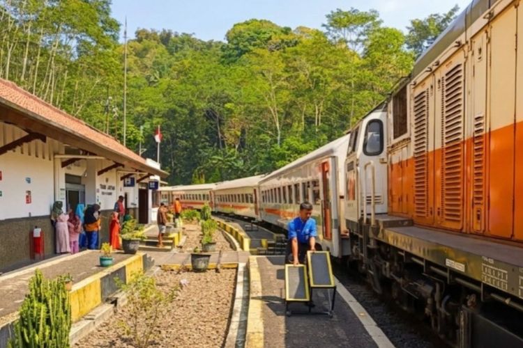 Stasiun Lampegan, Stasiun Lampegan, Titik Kecil di Cianjur Penghubung Jalur Selatan