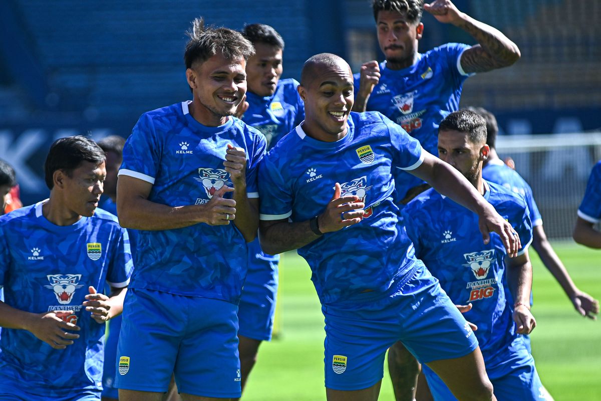 Persib, persib bandung, Borneo FC, Polda Jabar, Persib Bandung vs Borneo FC, Super League, Persib vs Borneo, tiket bobotoh, jadwal persib terbaru, penundaan pertandingan persib, Laga Persib vs Borneo FC Resmi Ditunda, Tiket Bobotoh Tetap Berlaku