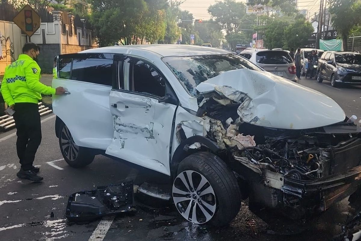 mobil bekas, mobil bekas tabrakan, Mobil bekas, beli mobil bekas tabrakan, Beli Mobil Bekas, Apakah Mobil Bekas Tabrakan Masih Layak Dibeli?