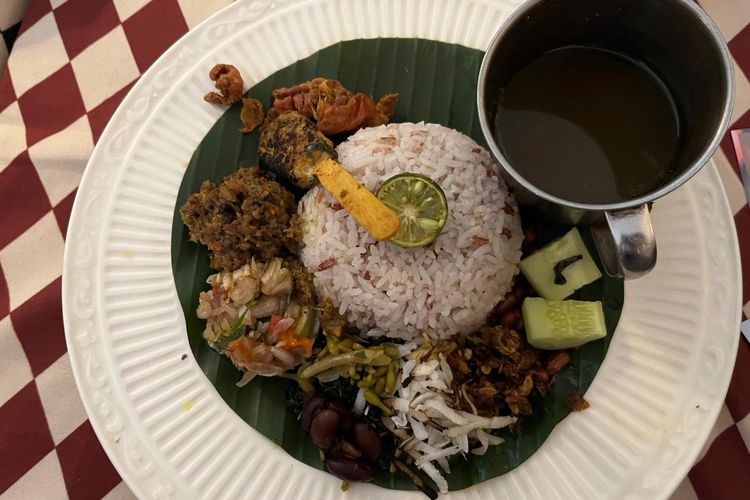 kuliner halal, makanan khas Bali, kuliner Bali, 7 Rekomendasi Makanan Khas Bali yang Halal dengan Bumbu Melimpah