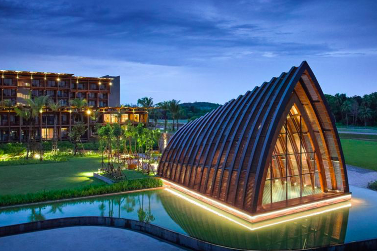 Kepulauan Riau, Kepri, Kepulauan Riau Jadi Gerbang Utama Wisman 2026, Sambutan meriah untuk wisman perdana, Kepri jadi pintu masuk utama wisman, Dorong event dan produk wisata unggulan, Tinjau wisata populer saat Nataru