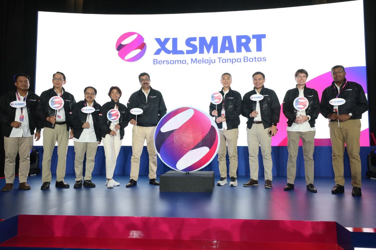 XLSMART, XLSmart, XL Axiata, Smartfren, logo, Arti Logo XLSmart, Operator Seluler Hasil Merger XL-Smartfren
