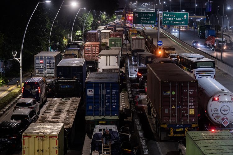 KNKT, kecelakaan, truk, korban, Kemenhub, Rekomendasi KNKT Tekan Kecelakaan Truk dan Bus di Jalan Raya