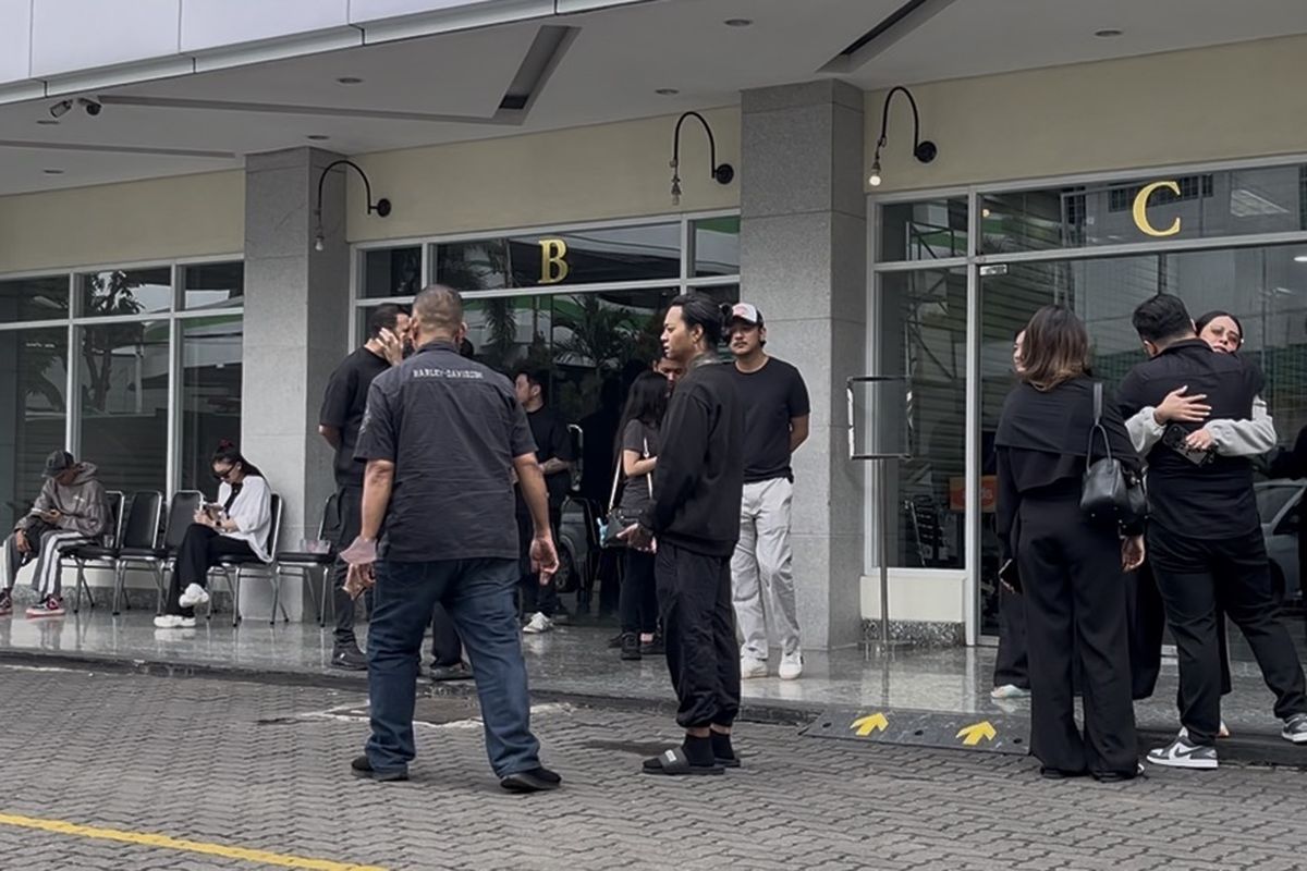 Reza Arap, Influencer Lula Lahfah Meninggal di Kamar Apartemen, Reza Arap Tunjukkan Reaksi Pilu