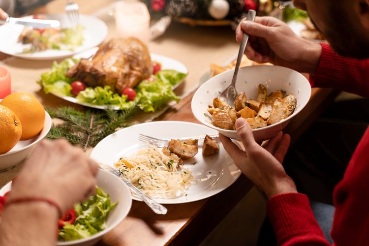 food coma, mengatasi food coma, Mengantuk Setelah Makan? Ini 6 Cara Atasi Food Coma saat Lebaran