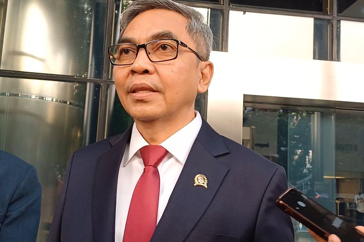 Komisi Pemberantasan Korupsi, Gubernur Jawa Timur, Khofifah Indar Parawansa, korupsi dana hibah, Ketua KPK, Setyo Budiyanto, komisi pemberantasan korupsi, Polda Jawa Timur, gubernur jawa timur, Korupsi Dana Hibah, Ketua KPK Beberkan Alasan Khofifah Diperiksa di Surabaya, Bukan di Jakarta