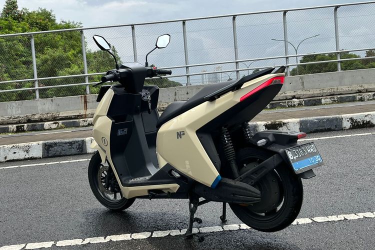 mobilitas harian, Alva N3, motor listrik, Alva N3: Skuter Listrik Terjangkau dengan Desain Futuristik