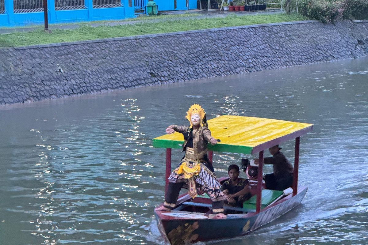 Stasiun Tuntang, Asyiknya Naik Perahu Ala Korea di Dermaga Stasiun Tuntang