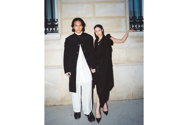 Jefri Nichol, Ameera Khan, Paris Fashion Week, Paris Fashion Week 2025, Amiri, amiri, Kenzo, kenzo, Hermes, paris fashion week 2025, jefri nichol dan pacar, Gaya Jefri Nichol di Paris Fashion Week 2025, Modis Bareng Ameera Khan