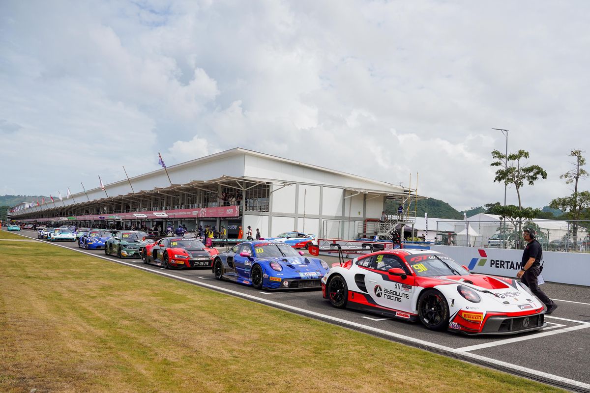 Pertamina Mandalika International Circuit, GT World Challenge Asia 2025, otomotif, Mandalika Catat Sejarah, GT World Challenge Asia 2025 Hadirkan Semangat Baru Dunia Balap Indonesia