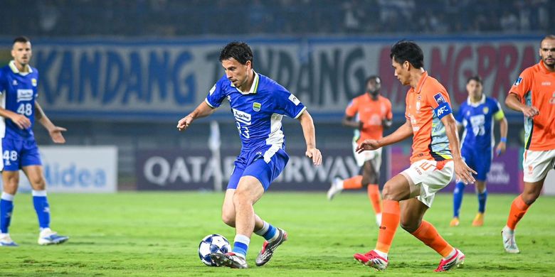 Persib, Ratchaburi FC, ACL 2, Erick Thohir, Persib Bandung, AFC Champions League Two, Suporter, Jadi Sorotan Media Internasional, Menpora Sayangkan Insiden Suporter Usai Laga Persib di ACL 2
