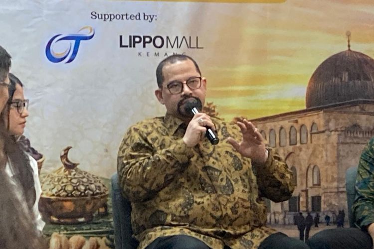 Siloam Hospitals, 5 Tips Dokter Ortopedi Cegah Nyeri Sendi Saat Mudik Lebaran, Rutin peregangan di sela perjalanan, Kompres persendian yang bengkak, Hindari sering menunduk, Jangan keseringan mengkretek leher, Persiapan fisik sebelum berangkat