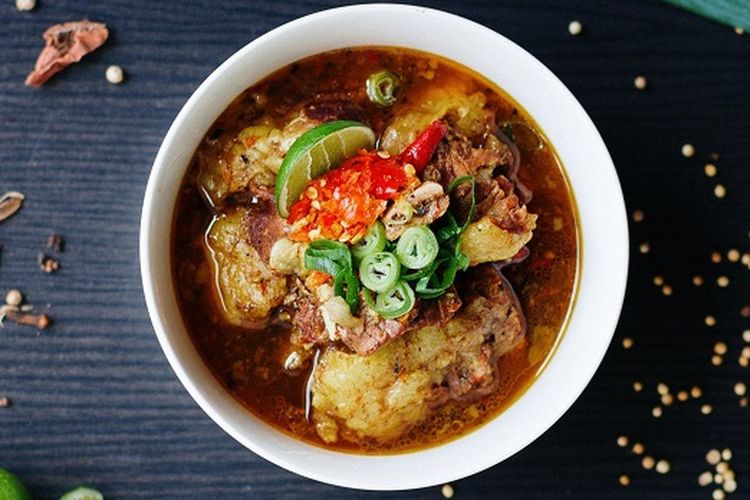 Makassar, makanan tradisional, Kuliner Makassar, Coto Makassar, makanan khas Sulawesi Selatan, wisata kuliner makassar, makanan tradisional makassar, kuliner khas Makassar, makanan enak di makassar, kuliner pantai losari, Daftar Makanan Khas Makassar Paling Terkenal, Wajib Cicip Saat ke Sulawesi Selatan