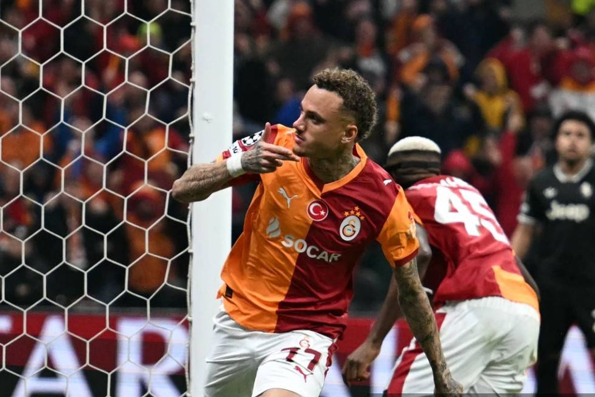 Galatasaray, Liverpool, Noa Lang, Okan Buruk, Kronologi Cedera Horor Noa Lang Usai Jari Terjepit Papan Iklan di Anfield