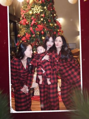 Erika Carlina, Rachel Vennya, Rachel Vennya dan Fuji, 7 Gaya Rachel Vennya dan Fuji Temani Erika Carlina Rayakan Natal, Kompak Tampil Kembaran, 1. Outfit merah bermotif kotak yang serasi, 2. Model busana santai dan nyaman, 3. Tampilan kembaran tanpa kesan berlebihan, 4. Rambut dibiarkan natural, 5. Riasan wajah minimalis, 6. Selaras dengan dekorasi Natal, 7. Memperkuat kesan kebersamaan sahabat