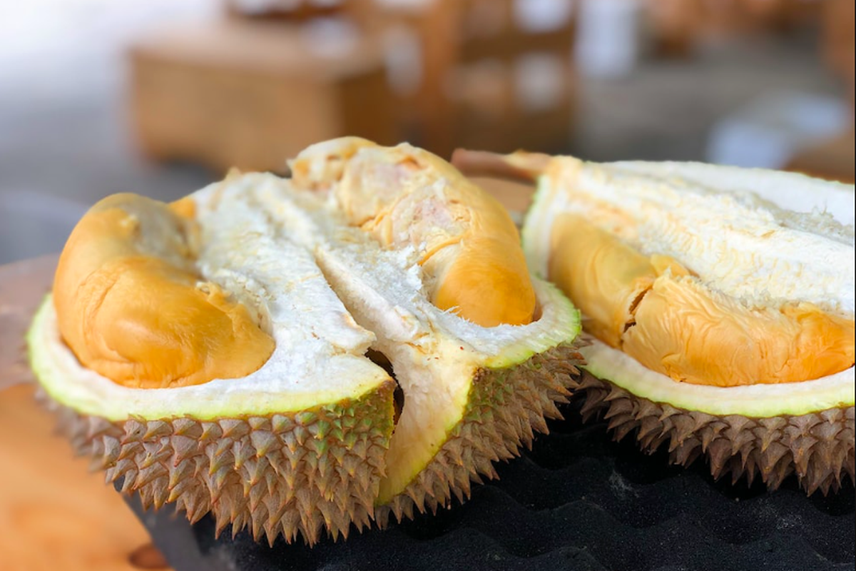 China Impor 50.300 Ton Durian Thailand via Kereta Ekspres