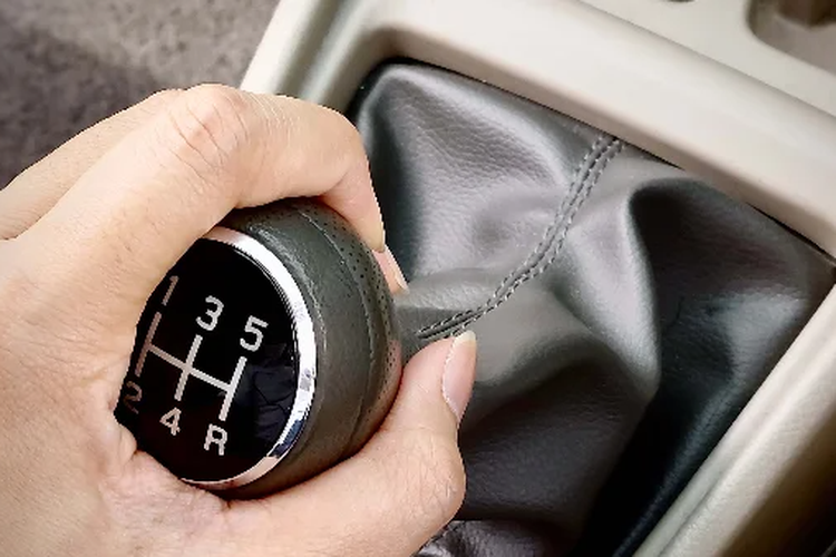 Ini Kebiasaan Pengemudi yang Bikin Mobil Boros BBM