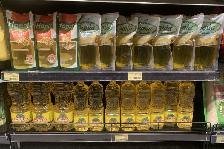 minyak goreng, harga minyak goreng, gorengan, lauk warteg, Harga Minyak Goreng Tembus Rp 47.000 per 2 Liter, Harga Gorengan dan Lauk Warteg Naik?