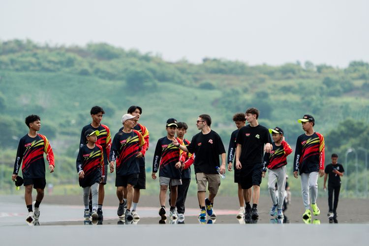 MotoGP, Sirkuit Mandalika, Pertamina Lubricants, Pertamina Enduro, VR46 Riders Academy, VR46, Rossi Dorong Pebalap Muda Indonesia Tembus MotoGP