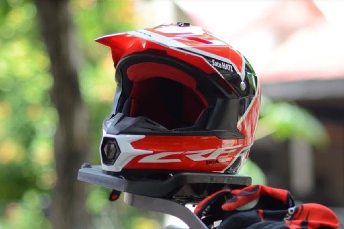 helm, IIMS, Perawatan Helm Gratis di IIMS 2026, Hilangkan Bau dan Bakteri