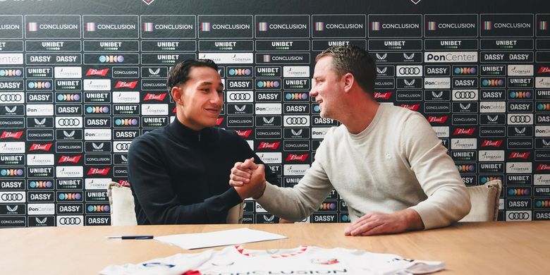 Utrecht, Liga Belanda, Eredivisie, FC Utrecht, PEC Zwolle, Miliano Jonathans, Hasil PEC Zwolle vs Utrecht 0-2, Miliano Jonathans Jadi Cadangan