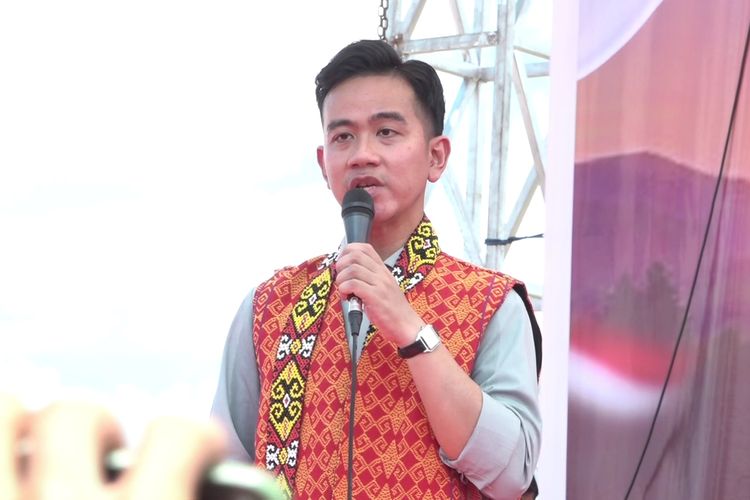 gibran, Gibran digugat, Wapres Gibran, Gibran Raka Bumingraka, Wapres Gibran Digugat ke PN Jakarta Pusat, Pendidikan SMA Jadi Sorotan