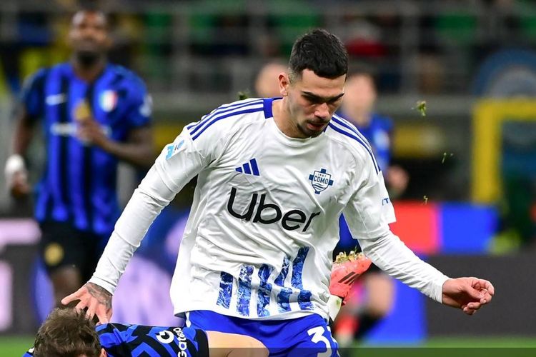 Inter Milan, Como 1907, Martin Baturina, Hasil HT Inter Milan Vs Como 0-1: Satu Kaki I Lariani di Final Coppa Italia