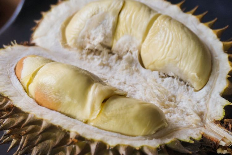 Durian Rp 27.000 Diserbu Warga Singapura, Ludes 600 Buah Dalam Sejam