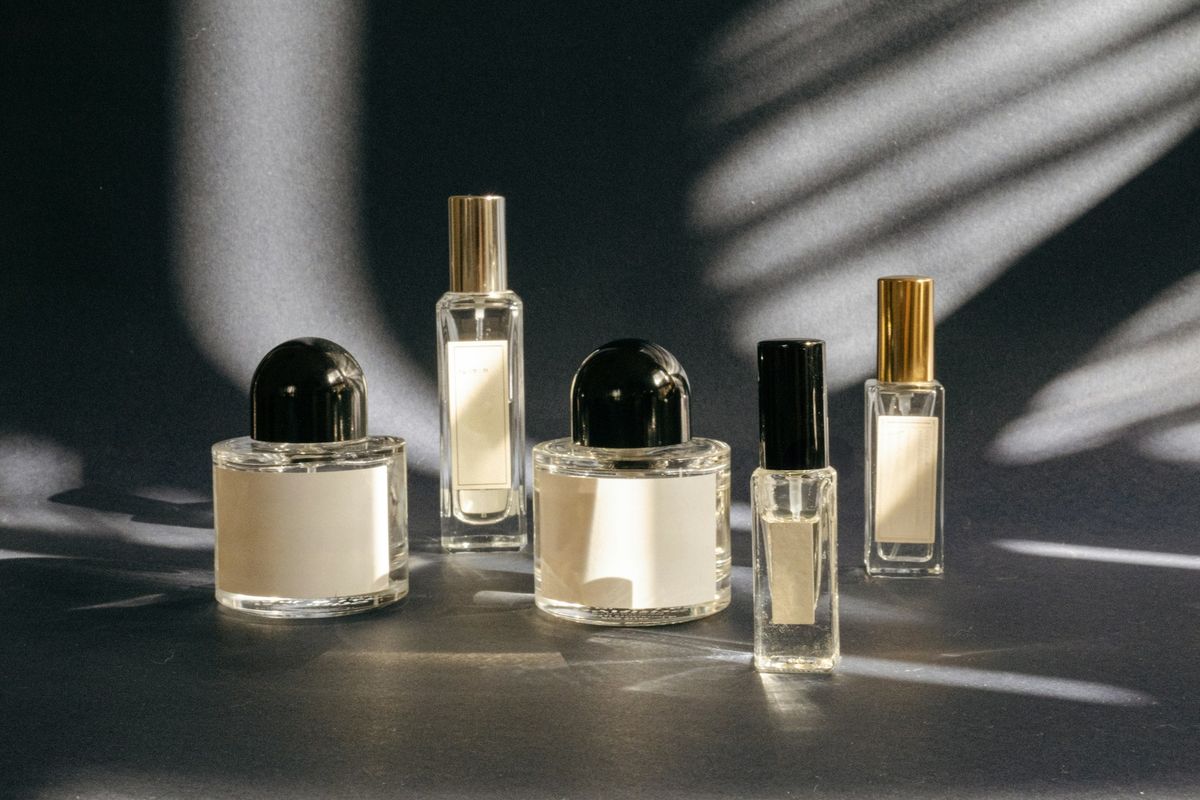 parfum, Blibli, Blibli House of Scent, Bebas Cemas Saat Blind Buy Parfum di Blibli House of Scent, Kurasi aroma lokal berdasarkan aktivitas dan kepribadian, Botanical Essentials untuk produktivitas harian, Mine Perfumery untuk momen berkumpul bersama sahabat, ONIX untuk gaya hidup dinamis dan aktif, ALT Perfumery untuk ciptakan kesan elegan dan intim