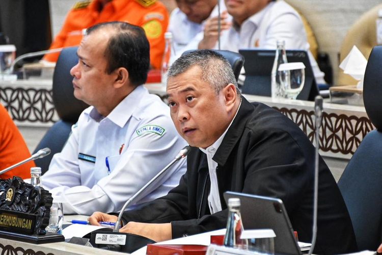 Nataru, transportasi darat, Menhub Pastikan 31.433 Bus Siap Layani Nataru 2025/2026