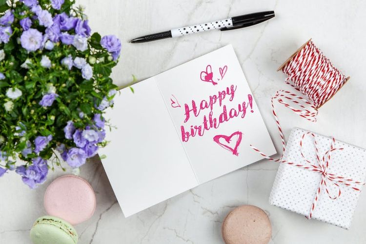 ucapan selamat ulang tahun, Ucapan Selamat Ulang Tahun Islami, Ucapan Selamat Ulang Tahun Islami untuk Anak, 60 Ucapan Selamat Ulang Tahun Islami Penuh Doa, Berkah, dan Harapan, Ucapan Selamat Ulang Tahun Islami yang Penuh Doa, Ucapan Selamat Ulang Tahun Islami untuk Keluarga, Ucapan Selamat Ulang Tahun Islami untuk Anak, Ucapan Selamat Ulang Tahun Islami untuk Sahabat, Ucapan Selamat Ulang Tahun Islami untuk Pasangan, Ucapan Selamat Ulang Tahun Islami Singkat dan Bermakna, Ucapan Selamat Ulang Tahun Islami dalam Bahasa Arab dan Artinya, Ucapan Selamat Ulang Tahun Islami yang Sederhana dan Tidak Berlebihan, Doa Ulang Tahun dalam Islam yang Bisa Diamalkan, FAQ Seputar Ucapan Selamat Ulang Tahun Islami