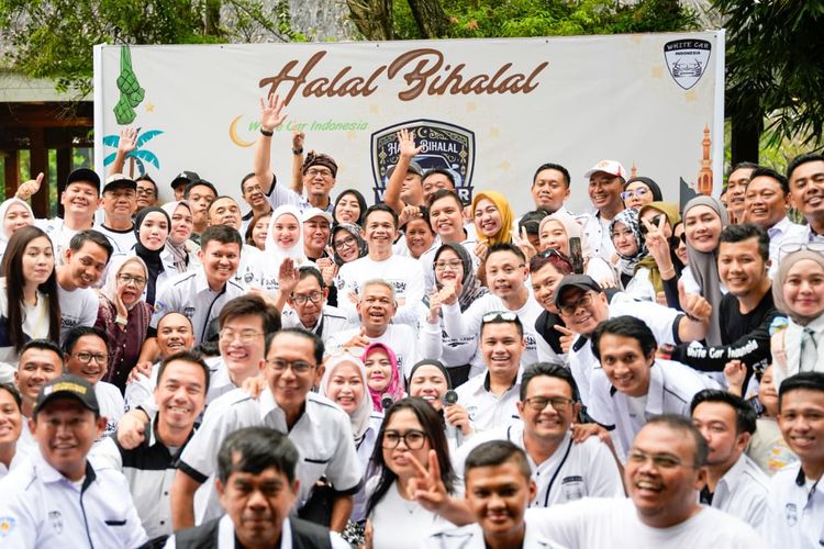 mobil putih, Purwakarta, komunitas, Loyalis Mobil Putih Gelar Halalbihalal di Purwakarta
