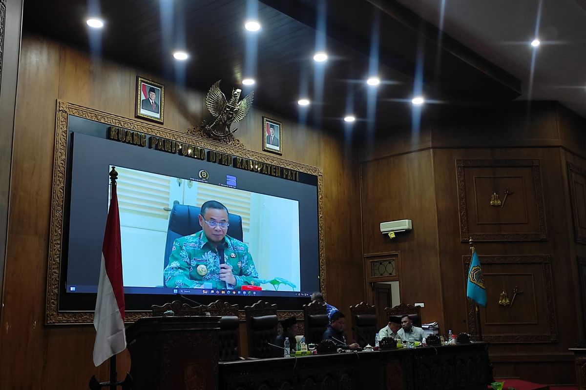 Pati, bupati pati, bupati pati demo, pemakzulan Bupati Pati, pemakzulan Bupati Pati Sudewo, bupati pati didemo, pemakzulan bupati, pemakzulan Bupati Pati 2025, 6 Fakta di Balik Gagalnya Pemakzulan Bupati Pati Sudewo, Dua Aktivis Kini Ditahan Polisi, 1. DPRD Pati Hasilkan Rekomendasi Perbaikan Kinerja, 2. PDIP Minta Maaf Gagal Makzulkan Sudewo, 3. Sudewo: Tak Perlu Euforia, Mari Bersatu Bangun Pati, 4. Isi Laporan Pansus Hak Angket DPRD Pati, 5. Empat Aktivis AMPB Ditangkap Usai Rapat Paripurna, 6. Dua Aktivis AMPB Ditahan, Terancam 9 Tahun Penjara