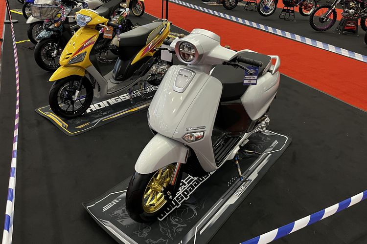 Modifikasi motor, Honda Giorno, IMOS 2025, skutik neo klasik, Honda Giorno: Paduan Klasik dan Modifikasi Menarik di IMOS 2025