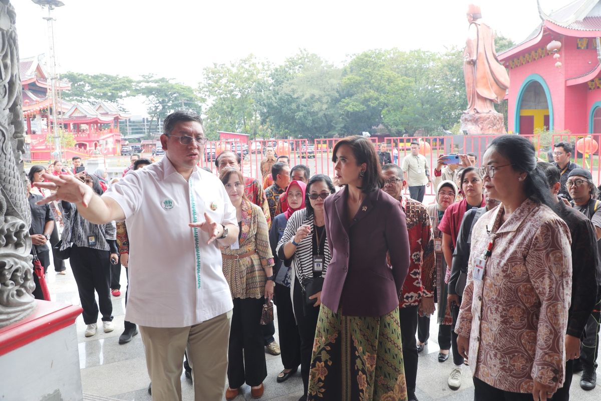 Imlek, Sam Poo Kong, Lawang Sewu, Menpar Widiyanti Tinjau Sam Poo Kong dan Lawang Sewu Jelang Imlek