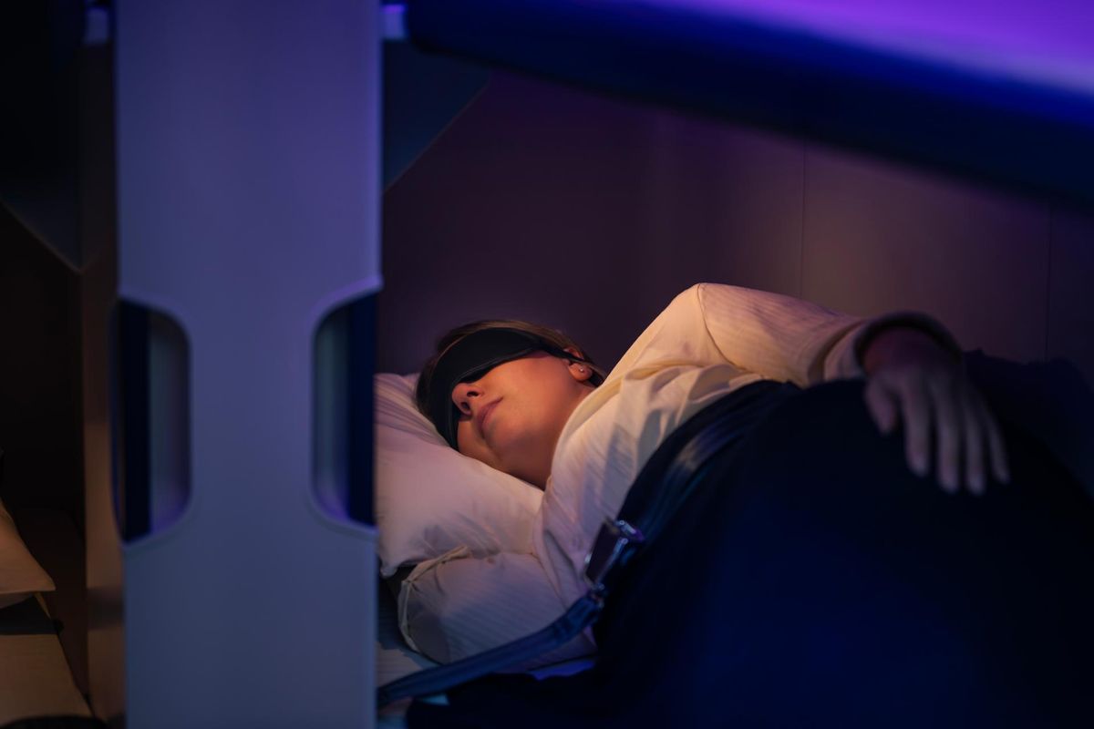 Air New Zealand, Pesawat Ini Hadirkan Ranjang Susun di Kelas Ekonomi, Penumpang Bisa Tidur Nyaman