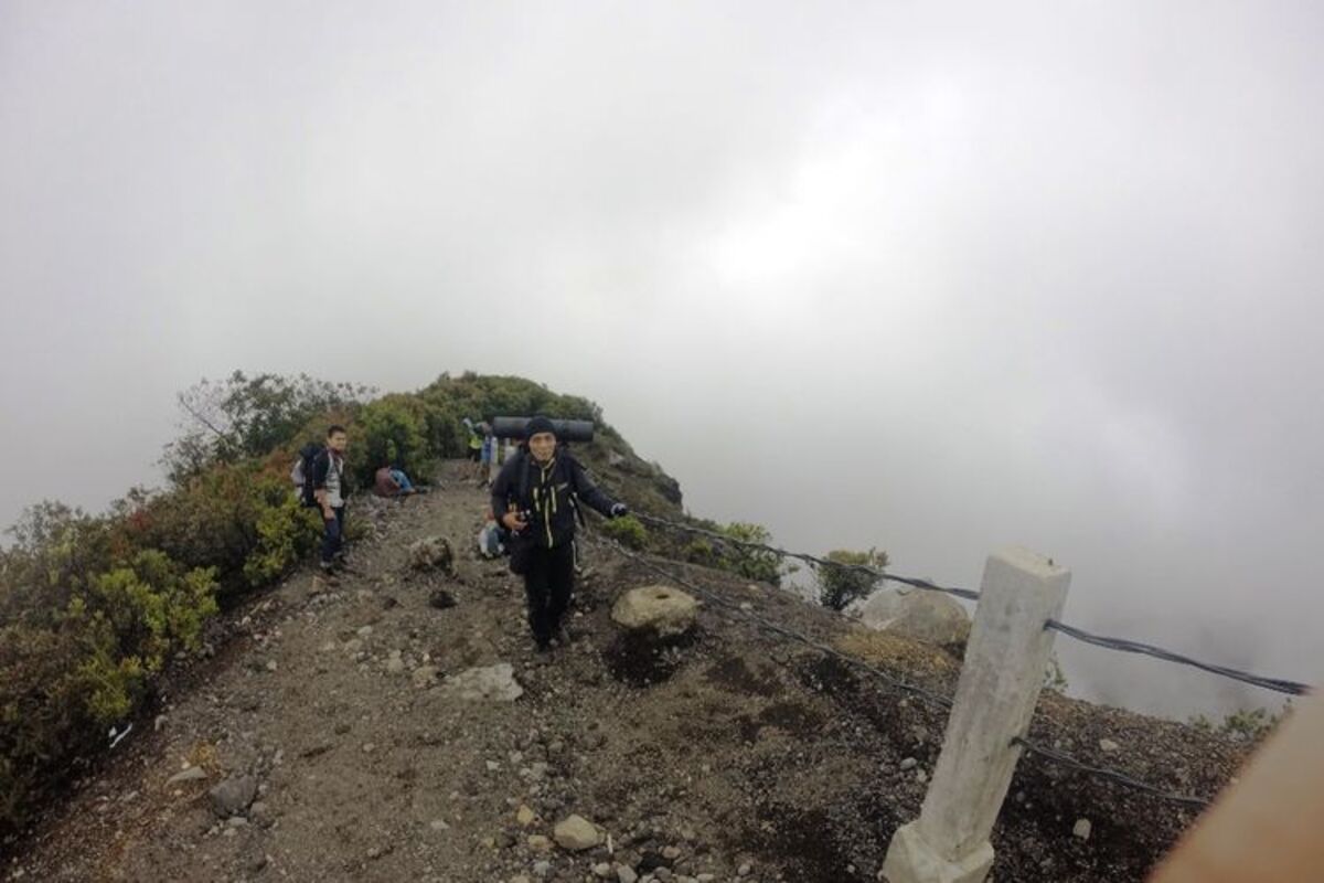 Gunung Gede Pangrango, pendaki ilegal Gunung Gede Pangrango, sanksi mendaki gunung gede pangrango secara ilegal, pendaki ilegal gunung gede pangrango, Mendaki Gunung Gede Pangrango Secara Ilegal, Ini Sanksi yang Menanti