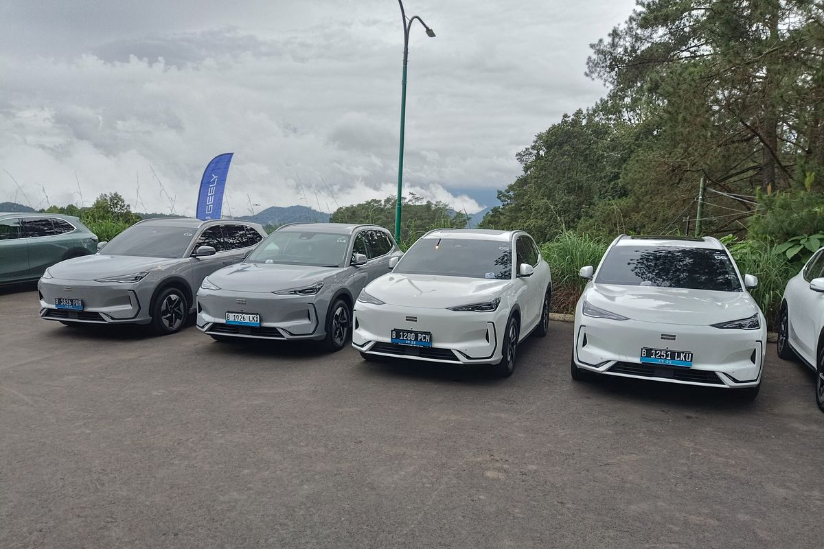 Geely EX5, mobil listrik, desain futuristis, kabin minimalis, Fitur Unik Geely EX5: Adaptasi Tinggi untuk Pengemudi Baru