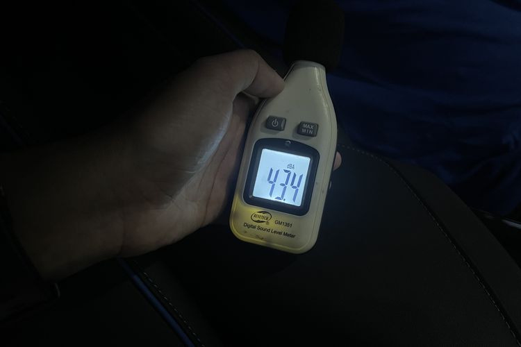 Jaecoo J5 EV, acoustic double glass, Kabin Jaecoo J5 EV Senyap atau Bising? Ini Hasil Uji Desibel Lengkap