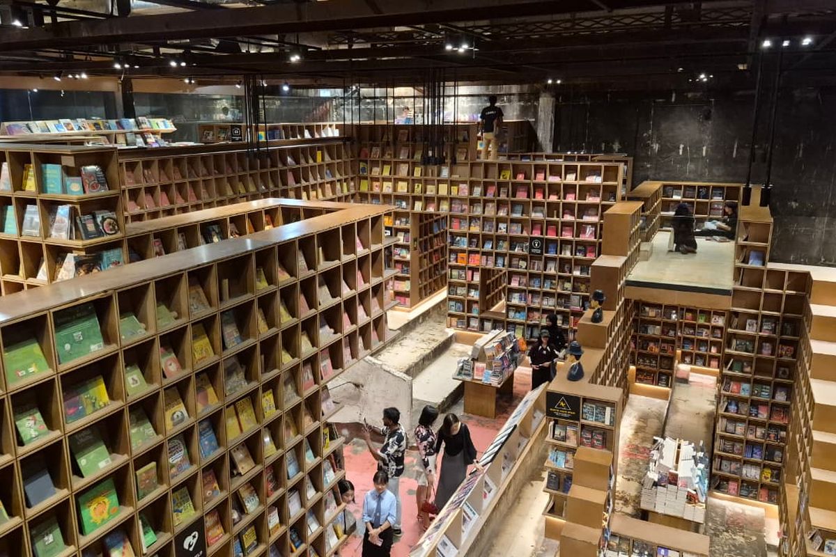 REXKL, Bookxcess, Wisata Kuala Lumpur, bookxcess rexkl, bookxcess, rexkl, rexkl malaysia, toko buku kuala lumpur, Mengunjungi 