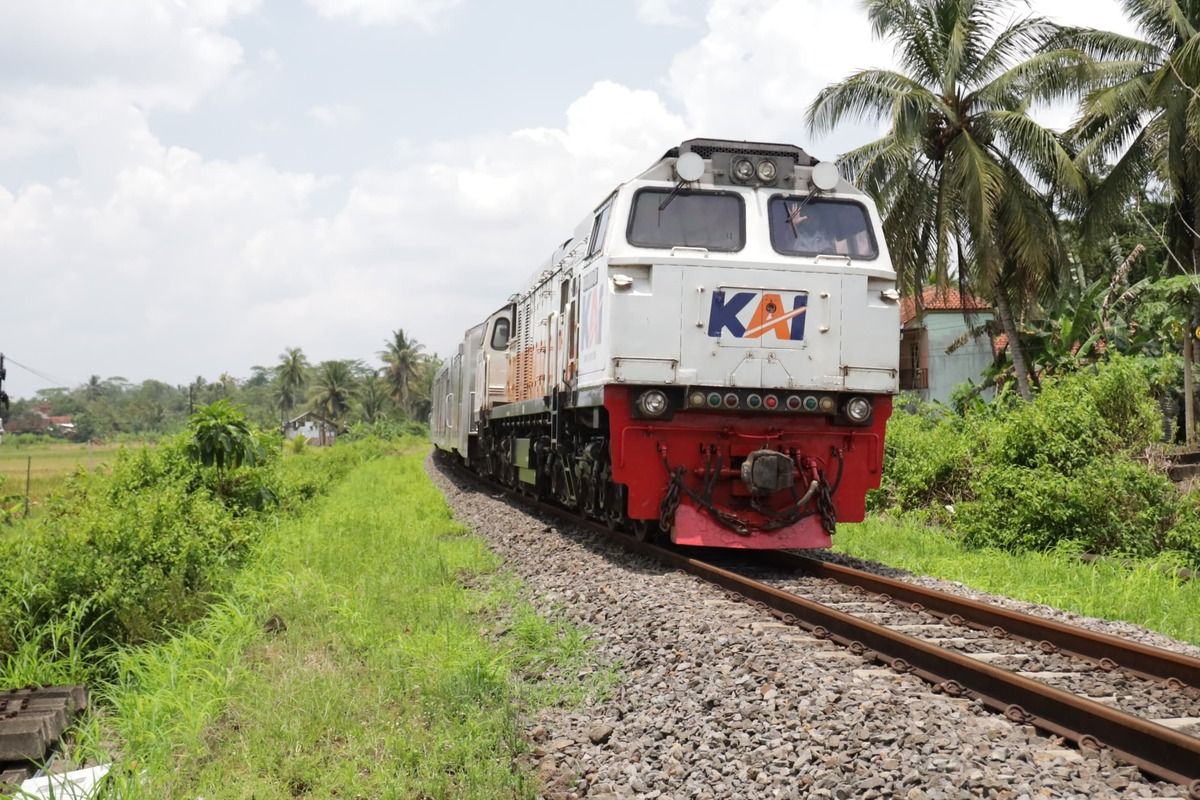 Stasiun Bekasi Timur, kecelakaan KRL, Argo Bromo Anggrek, refund tiket kereta, Daftar 24 Kereta yang Batal Berangkat Hari Ini, Imbas Kecelakan KRL Bekasi Timur